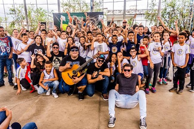 Banda é formada por professores que, em 2013, que pretendem tornar mais divertido e interessante o aprendizado de seus alunos em Divinópolis. Foto: Bárbara Machado